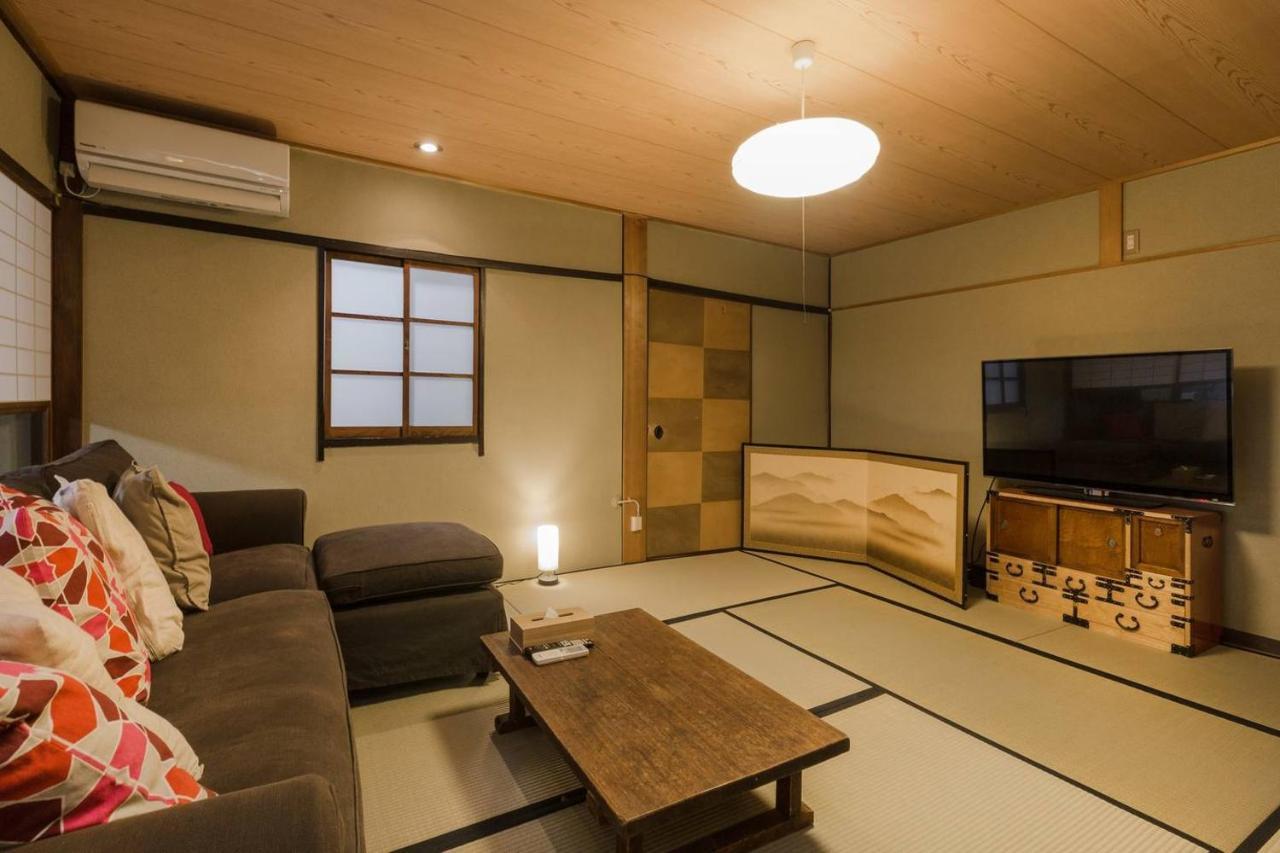 京都二条城近く京町屋120年の歴史に泊まる Eksteriør billede