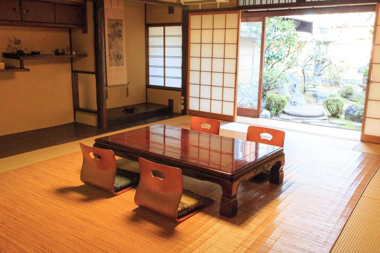 京都二条城近く京町屋120年の歴史に泊まる Eksteriør billede