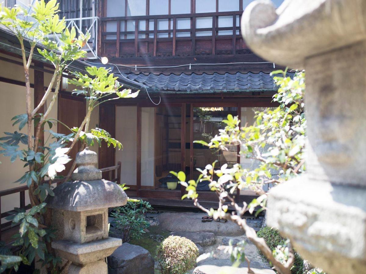 京都二条城近く京町屋120年の歴史に泊まる Eksteriør billede